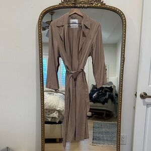 Zara Women's Beige Robe